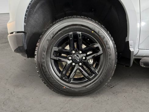 Used 2024 Chevrolet Silverado 1500 Custom Trail Boss w/ LPO, Dark Essentials Package AWD/4WD image 14