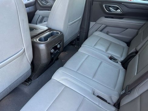 Used 2024 Chevrolet Suburban LT image 14