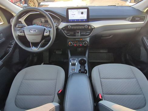 Certified 2022 Ford Escape SE w/ Cold Weather Package image 15