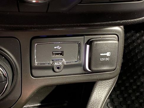 Used 2022 Jeep Renegade Trailhawk w/ Trailer Tow Group image 23