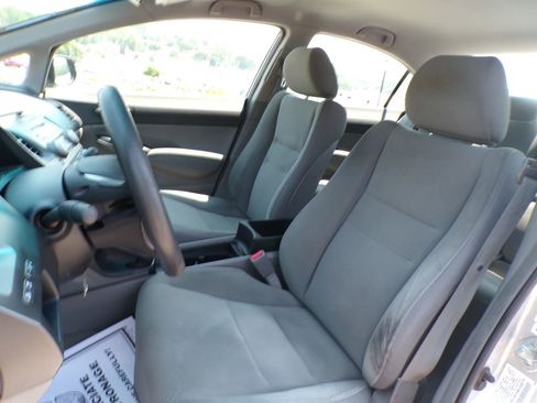 Used 2009 Honda Civic DX-VP image 21