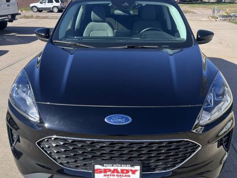 Used 2021 Ford Escape SE w/ Convenience Package AWD/4WD image 4
