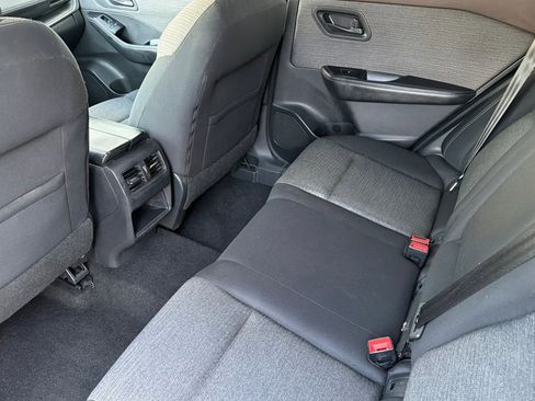 Used 2021 Nissan Rogue S image 27