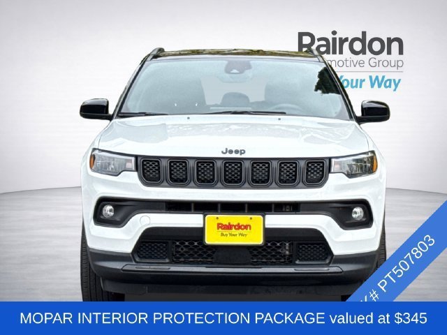 Used 2023 Jeep Compass Latitude AWD/4WD image 3