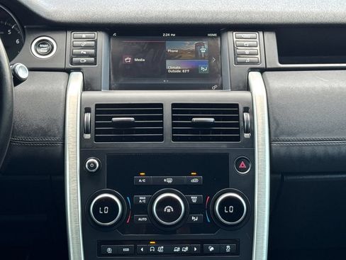 Used 2019 Land Rover Discovery Sport SE AWD/4WD image 18