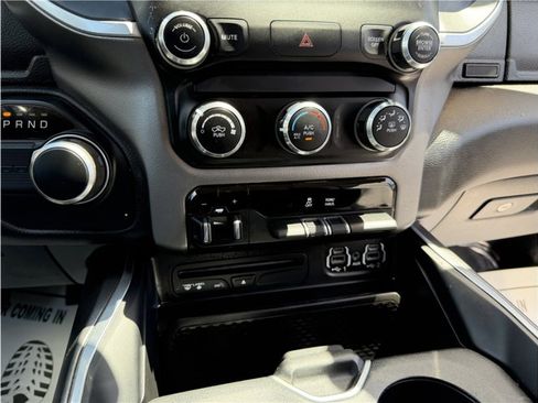 Used 2019 RAM 1500 Big Horn RWD image 41
