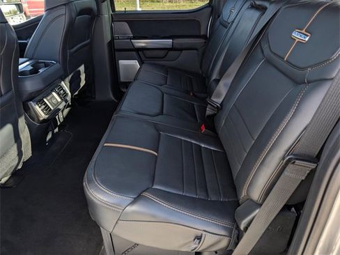 Certified 2024 Ford F250 Platinum image 30