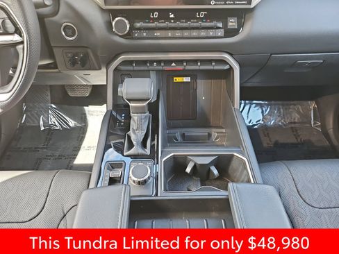 Used 2024 Toyota Tundra Limited w/ Power Package AWD/4WD image 31