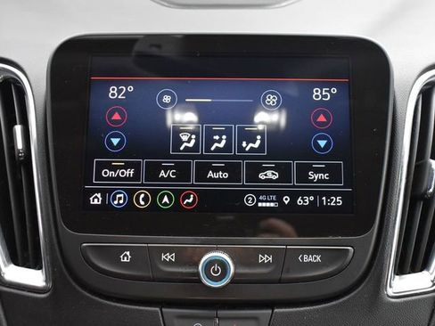 Used 2024 Chevrolet Malibu LT image 23