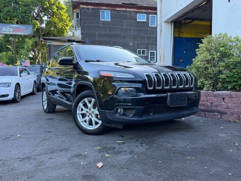 Used 2014 Jeep Cherokee Latitude w/ Comfort/Convenience Group FWD image 14