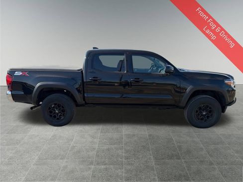 Used 2023 Toyota Tacoma SR5 AWD/4WD image 7