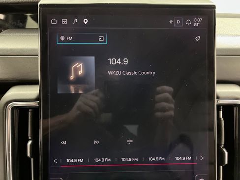 Used 2025 GMC Yukon XL Denali RWD image 58