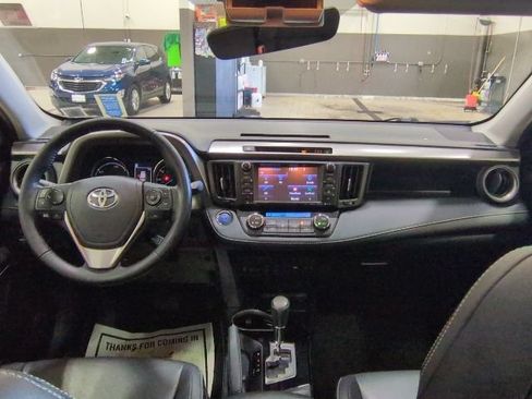 Used 2018 Toyota RAV4 Limited w/ Advanced Technology Package AWD/4WD image 5