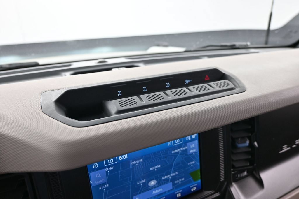 Used 2022 Ford Bronco Wildtrak AWD/4WD image 14