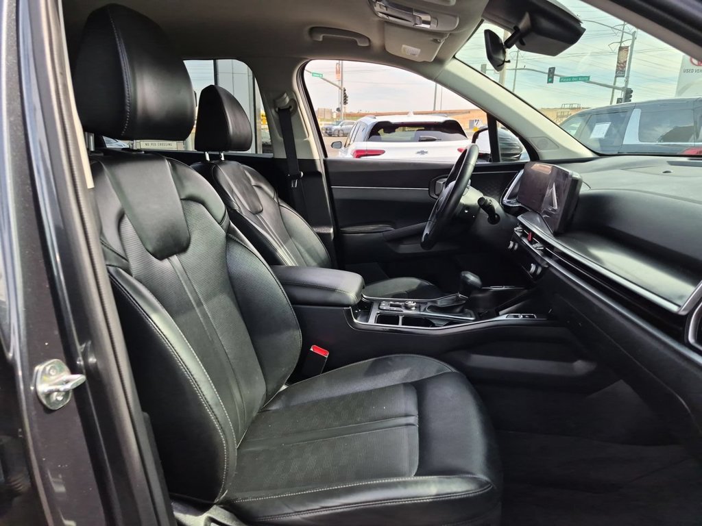 Certified 2024 Kia Sorento S FWD image 28