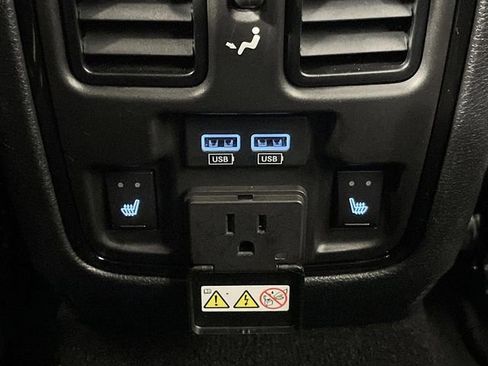 Certified 2025 Dodge Durango R/T image 37