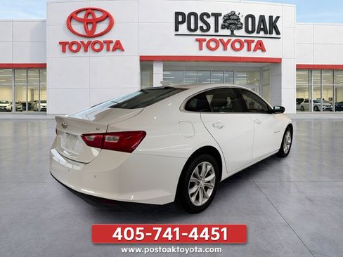 Used 2025 Chevrolet Malibu LT FWD image 7