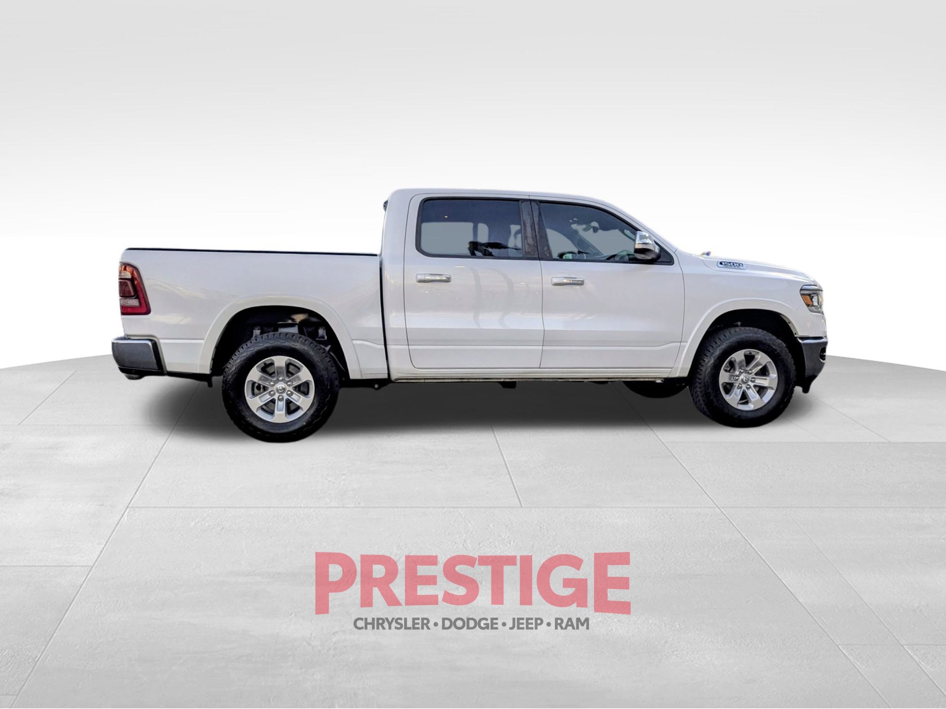 Used 2021 RAM 1500 Laramie w/ Advanced Safety Group AWD/4WD image 7