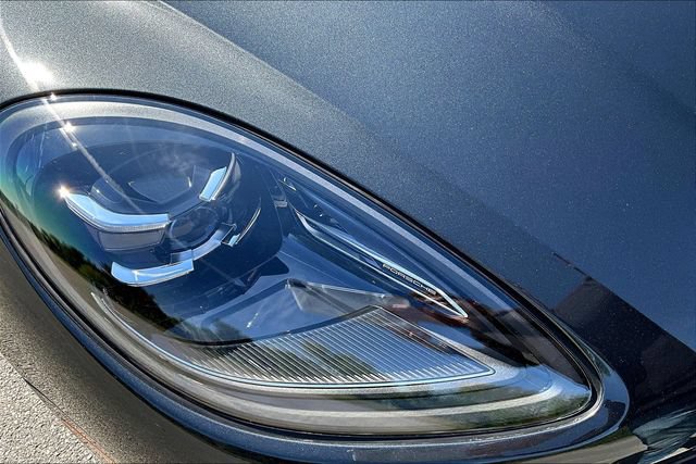 Used 2026 Porsche Macan AWD/4WD image 30