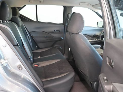 Used 2020 Nissan Kicks S FWD image 17