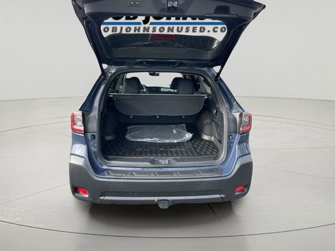 Used 2024 Subaru Outback Onyx Edition XT AWD/4WD image 9