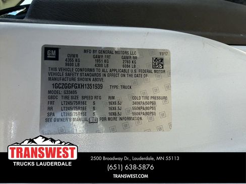 Used 2017 Chevrolet Express 3500 image 19