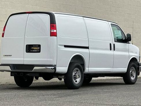 New 2026 Chevrolet Express 2500 w/ Driver Convenience Package RWD image 4
