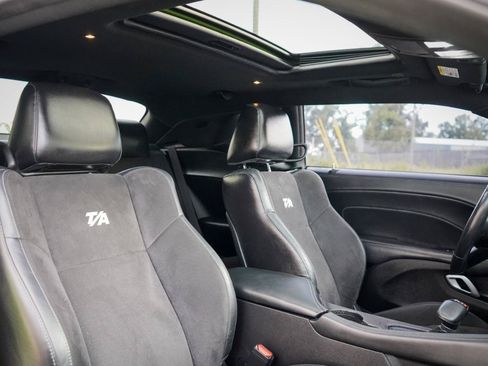 Used 2022 Dodge Challenger R/T Scat Pack RWD image 17