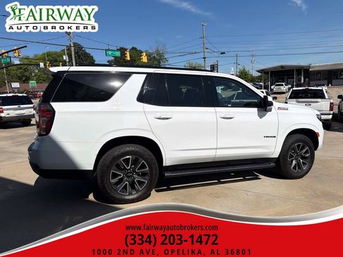 Used 2022 Chevrolet Tahoe Z71 w/ Luxury Package AWD/4WD image 5