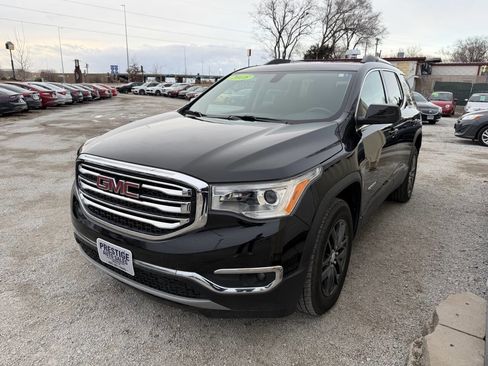 Used 2018 GMC Acadia SLT image 3