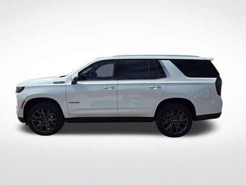 Used 2025 Chevrolet Tahoe High Country AWD/4WD image 5