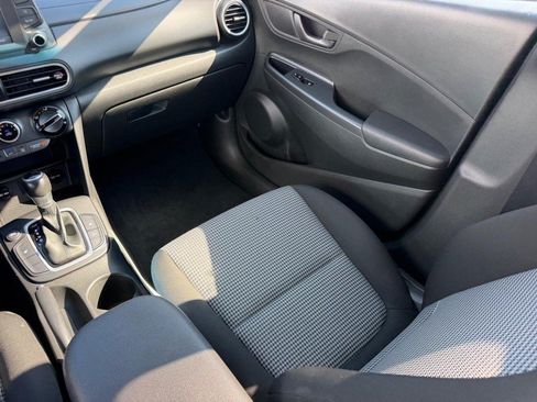Used 2018 Hyundai Kona SEL FWD image 16