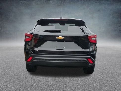 Certified 2024 Chevrolet Trax LS FWD image 7
