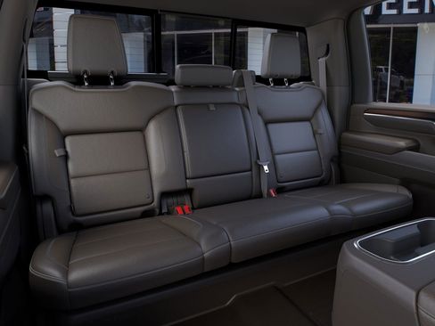 New 2026 GMC Sierra 2500 Denali w/ Denali Reserve Package image 17