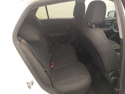 Used 2021 Chevrolet Trax LS w/ Tint and Cruise Package FWD image 19