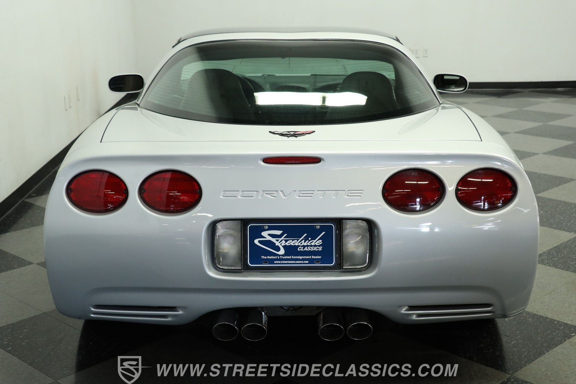 Used 1998 Chevrolet Corvette Coupe w/ Roof Pkg RWD image 8