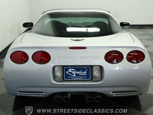 Used 1998 Chevrolet Corvette Coupe w/ Roof Pkg image 8