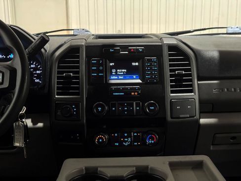 Used 2019 Ford F250 XL w/ Power Equipment Group AWD/4WD image 21
