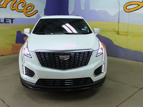 Used 2024 Cadillac XT5 Luxury FWD image 3