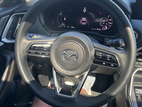 Used 2025 MAZDA CX-70 Plug-In Hybrid w/ Premium Pkg image 30