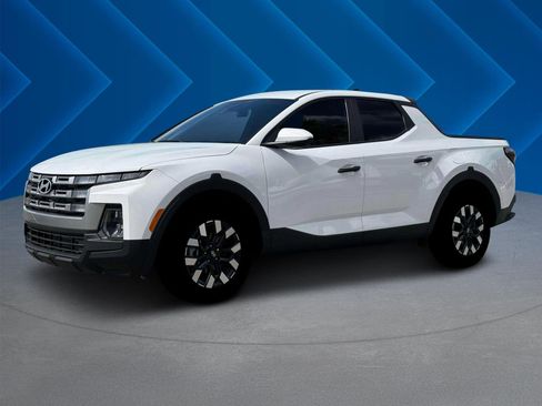 Certified 2025 Hyundai Santa Cruz SE image 2