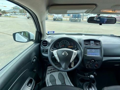 Used 2019 Nissan Versa S Plus image 13