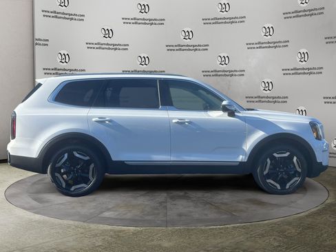 New 2025 Kia Telluride EX image 6