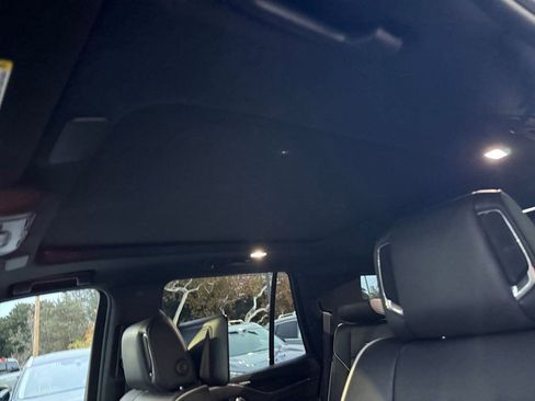 Used 2023 Cadillac Escalade Sport image 15