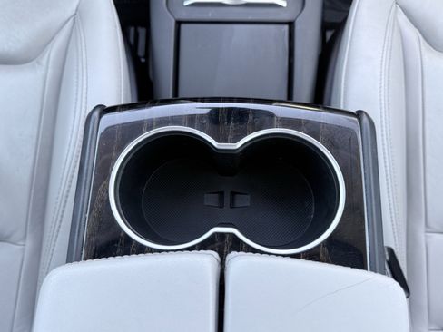 Used 2016 Tesla Model S 60 image 39