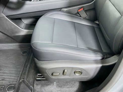 New 2025 Chevrolet Traverse LT w/ LPO, Floor Liner Package image 19