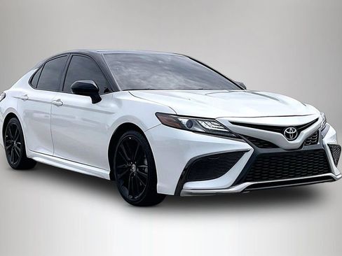 Used 2022 Toyota Camry XSE w/ Carpet Mat Package (TMS) FWD image 1