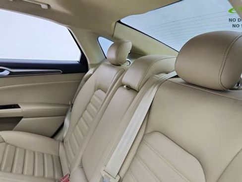 Used 2013 Ford Fusion SE FWD image 30