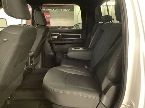 New 2025 RAM 2500 Big Horn image 38