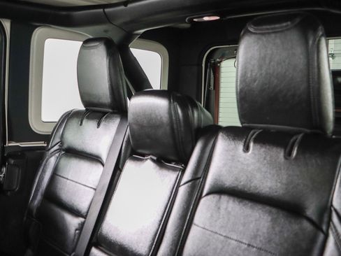 Used 2022 Jeep Wrangler Unlimited Sahara image 26